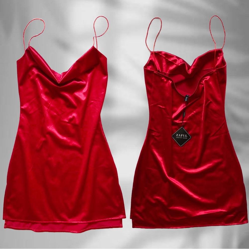 Red Hamac Neck Dress